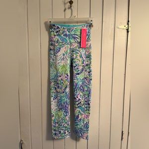 NWT Lilly Pulitzer UPF 50 Weekender 21" High-Rise Crop Legging Multi Shell XXS